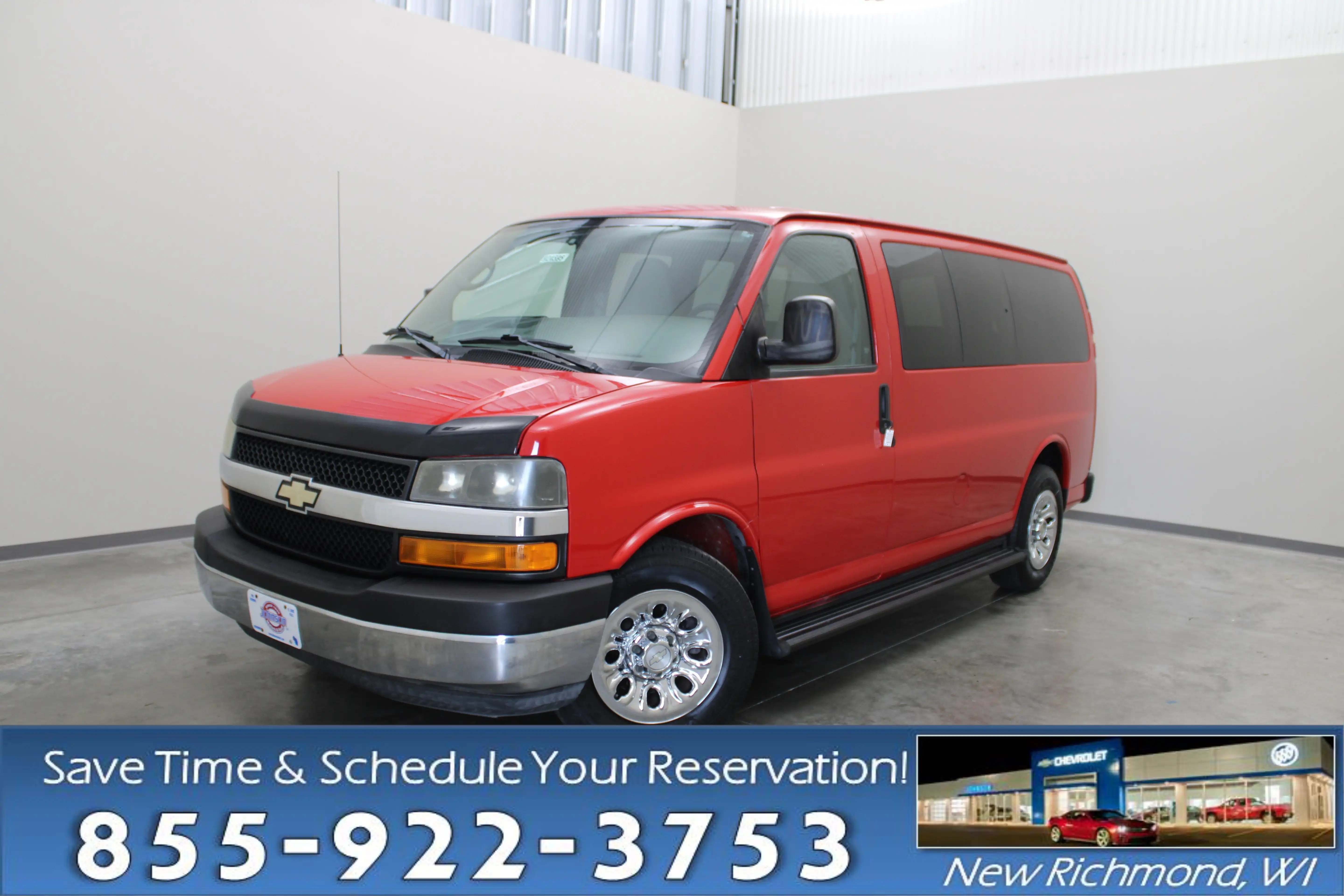 2011 Chevrolet Express 1500 LT's photo