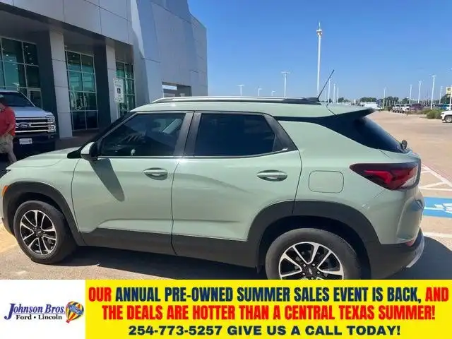2025 Chevrolet Trailblazer LT's photo