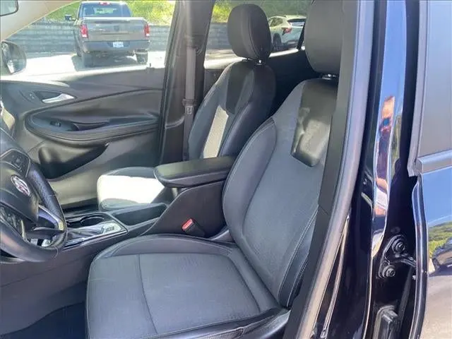 2021 Buick Encore GX Select AWD photo 5