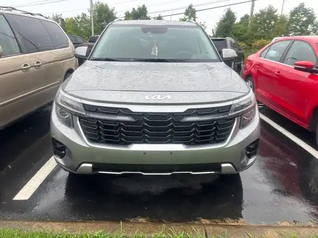 2025 Kia Seltos 2.0 EX FWD's photo