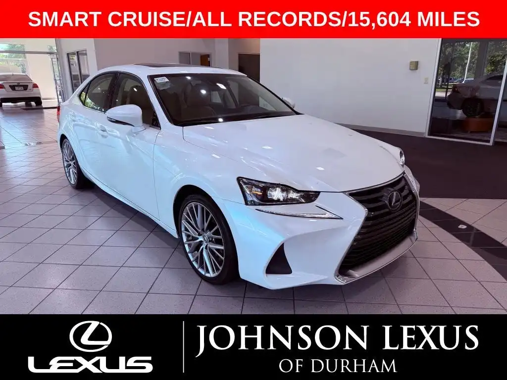 2017 Lexus IS 350 200t's photo