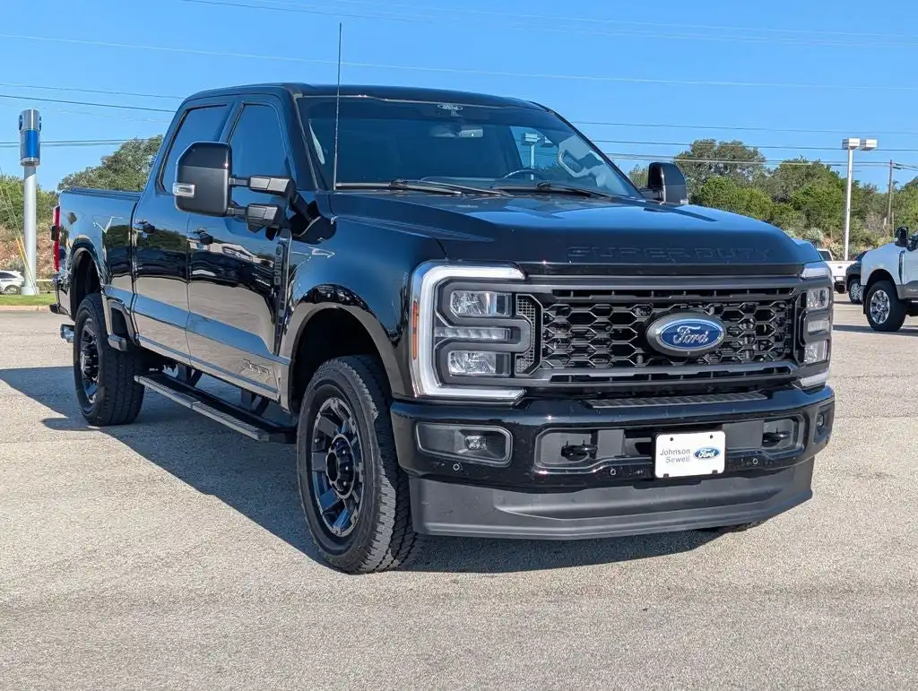 2024 Ford F-250 Lariat 4x4 Crew Cab 6-3/4' Box's photo