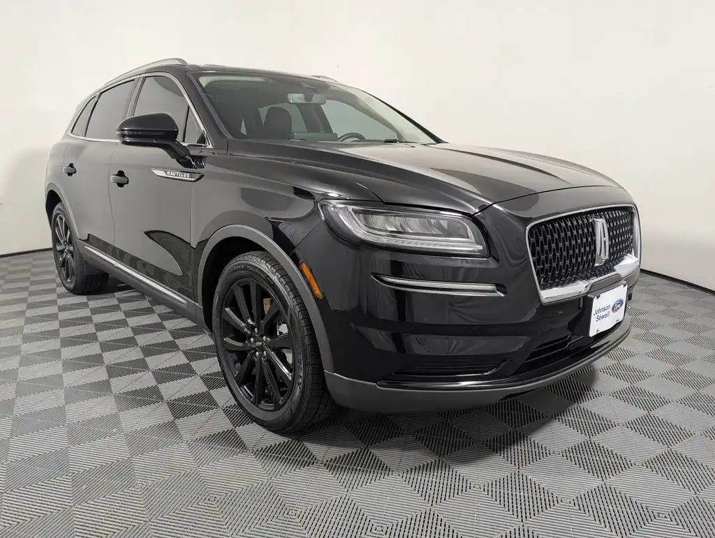 2023 Lincoln Nautilus Reserve AWD's photo