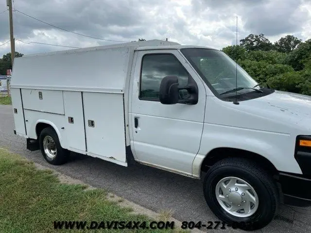 2011 Ford E-Series undefined photo 4