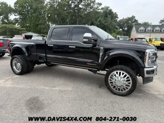 2024 Ford F-450 King Ranch 4x4 Crew Cab 8' Box DRW's photo
