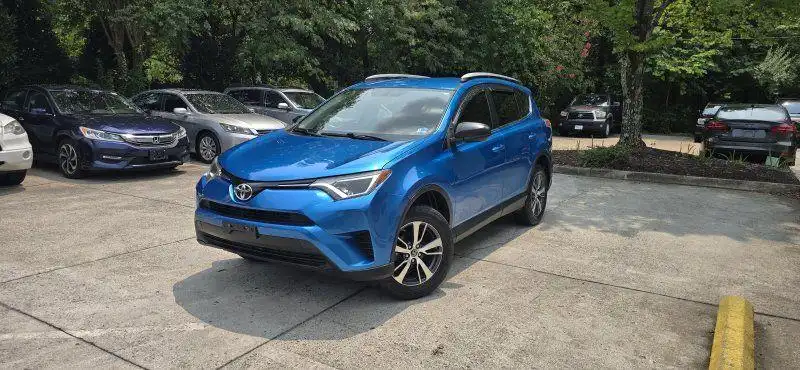 2016 Toyota RAV4 LE AWD's photo