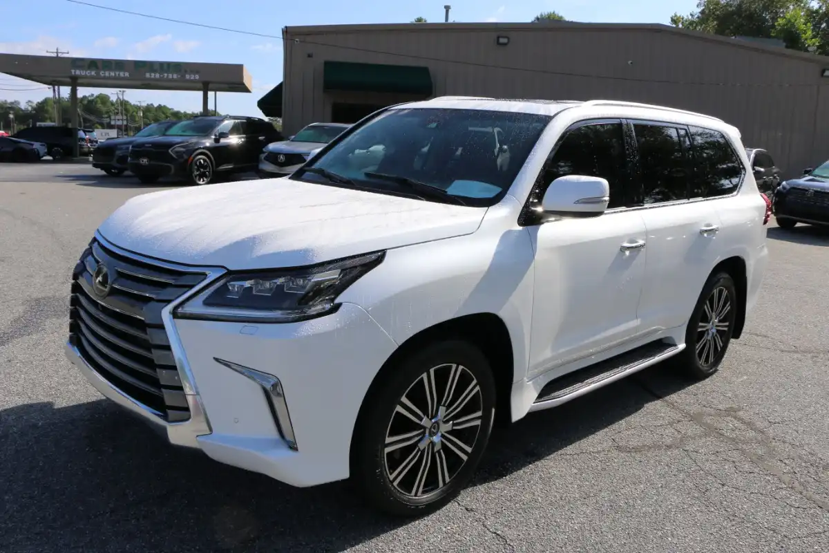 2021 Lexus LX 600 570 TWO-ROW's photo