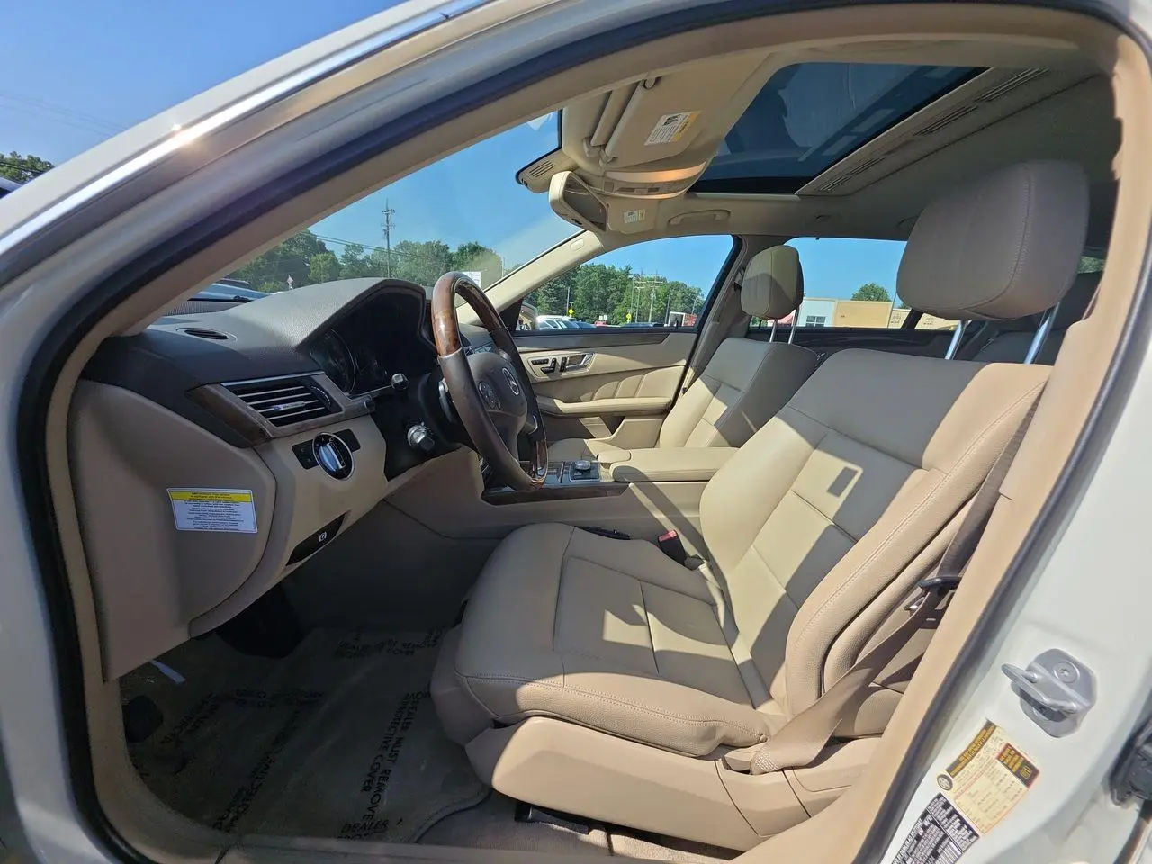 2011 Mercedes-Benz E-Class E350 4MATIC photo 3