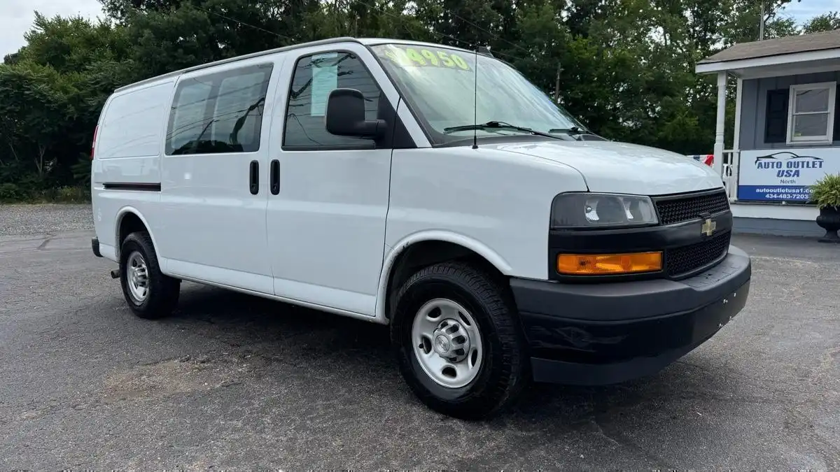 2020 Chevrolet Express Work Van HD 2500's photo