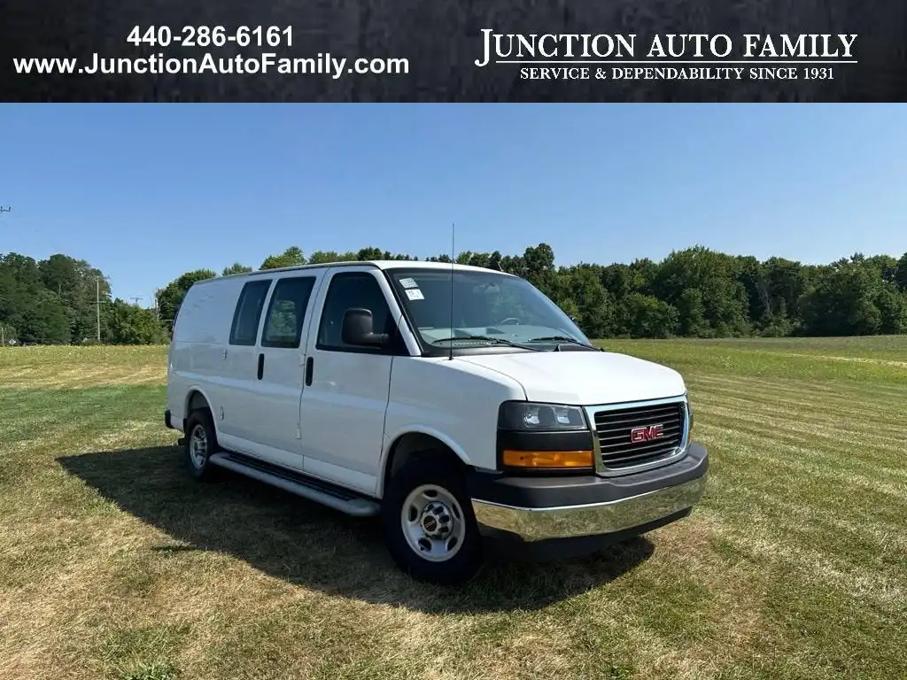 2025 GMC Savana 2500's photo