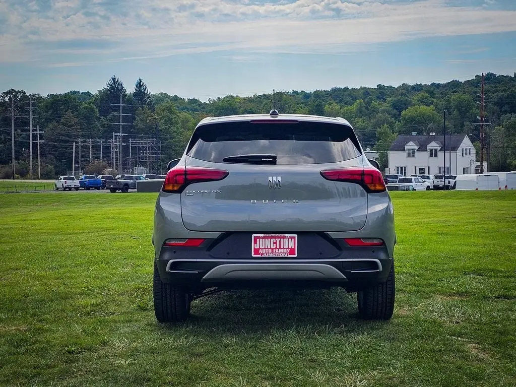 2026 Buick Encore GX Preferred AWD photo 4