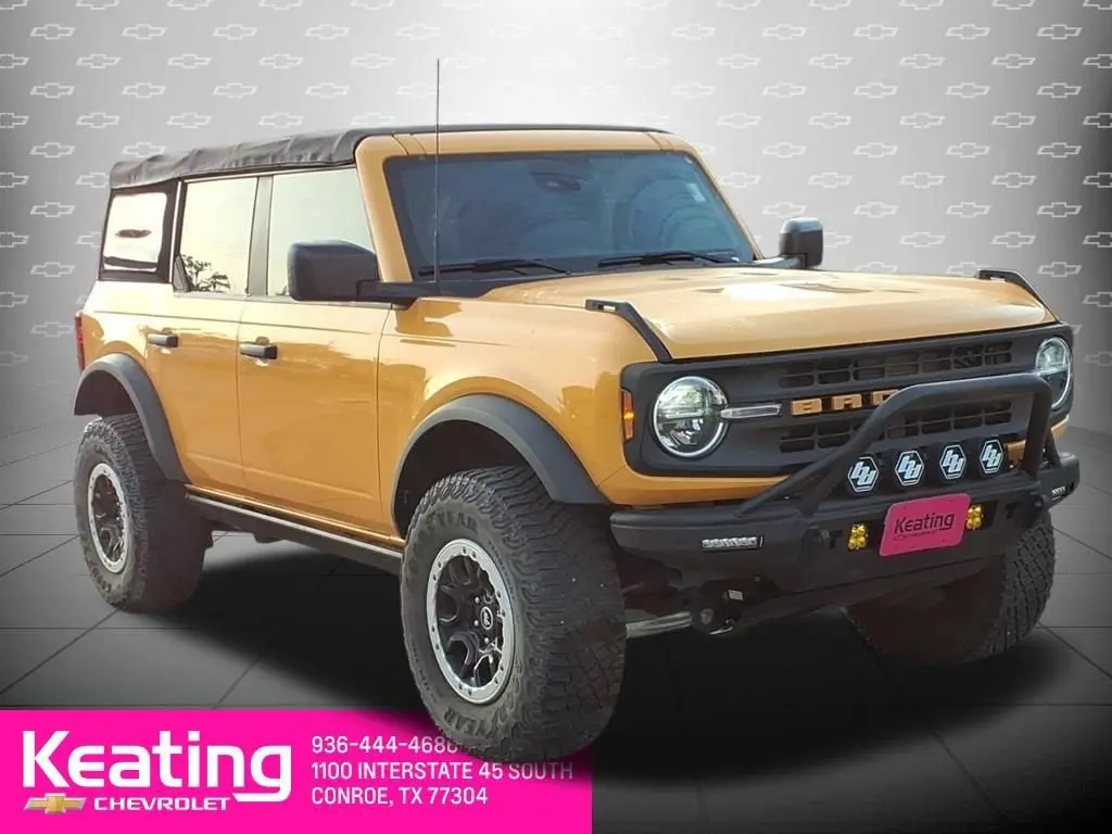 2022 Ford Bronco Base 4x4 photo 3
