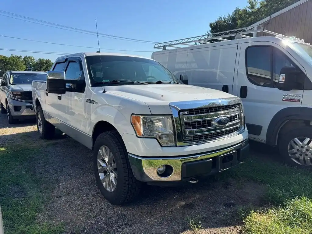 2013 Ford F-150 XLT 4x4 SuperCrew 145-in's photo