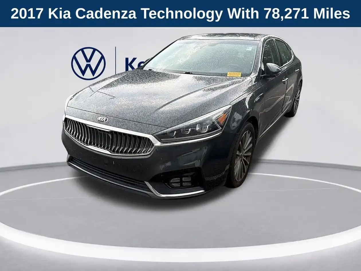 2017 Kia Cadenza Technology's photo