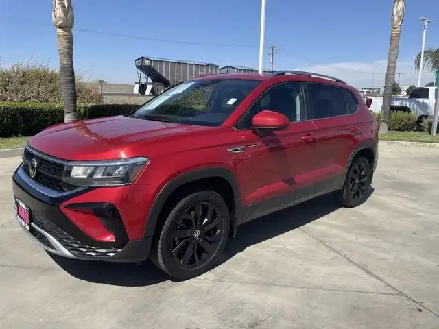 2022 Volkswagen Taos 1.5T SE's photo