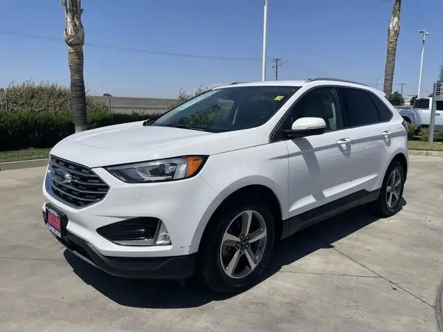 2020 Ford Edge SEL photo 1