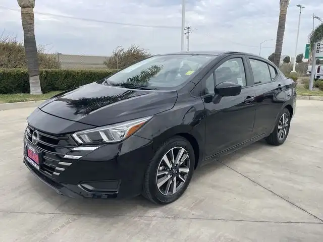 2024 Nissan Versa 1.6 SV CVT's photo