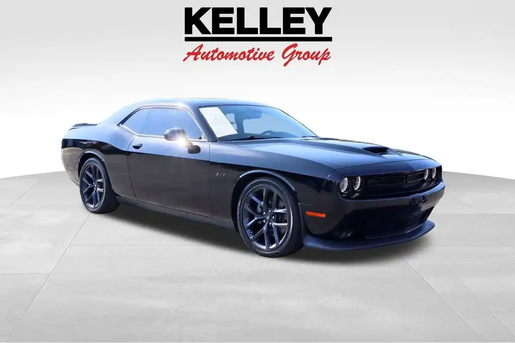 2023 Dodge Challenger R/T's photo