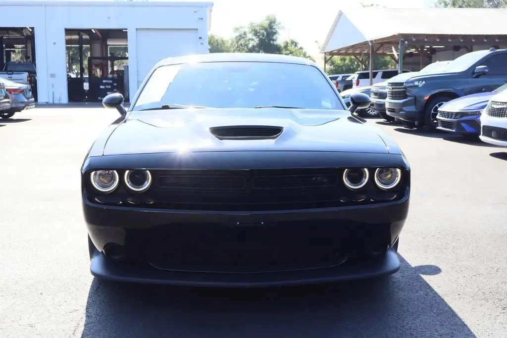 2023 Dodge Challenger R/T photo 4