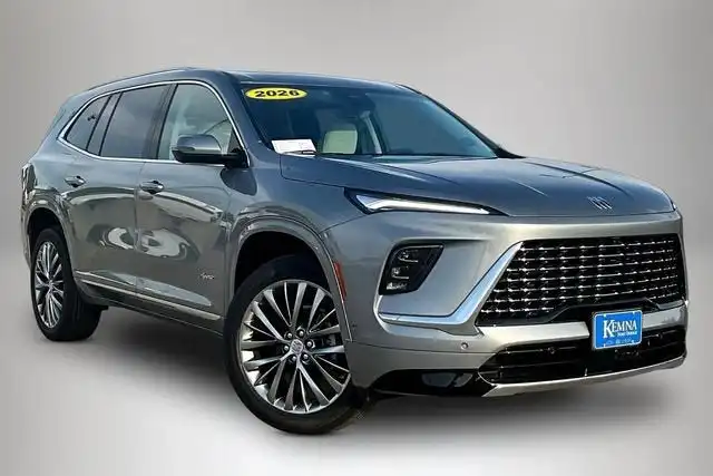 2026 Buick Enclave Avenir AWD's photo