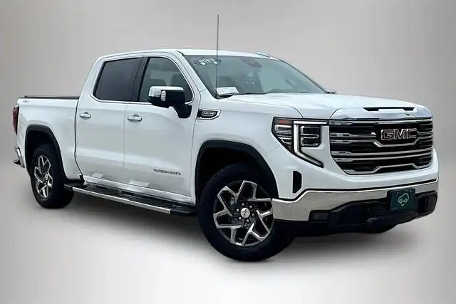 2023 GMC Sierra 4WD Crew Cab Short Box SLT's photo
