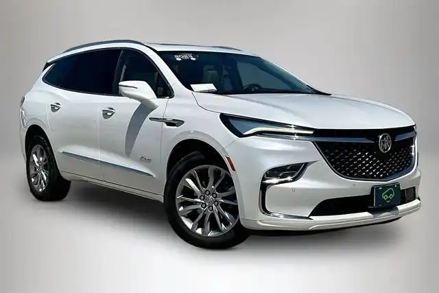 2023 Buick Enclave Avenir AWD's photo