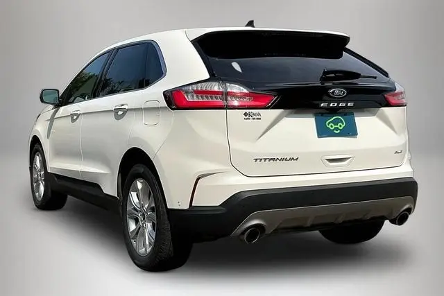 2021 Ford Edge Titanium AWD photo 4