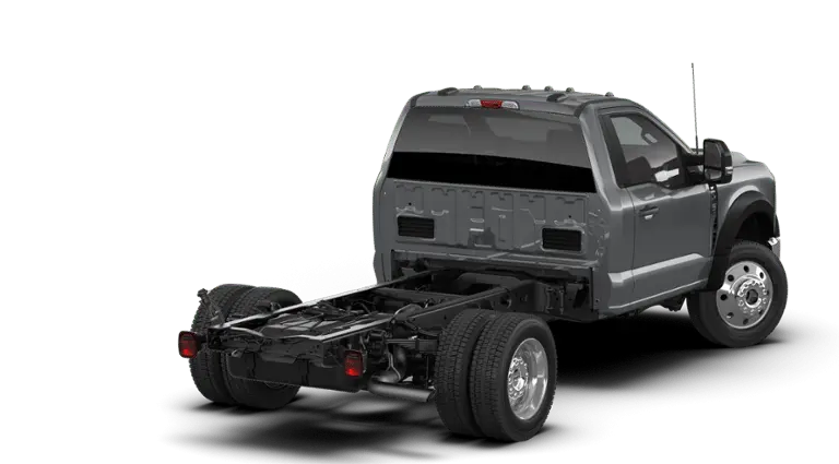 2026 Ford F-450 XLT 4x4 Regular Cab 145-In DRW photo 3