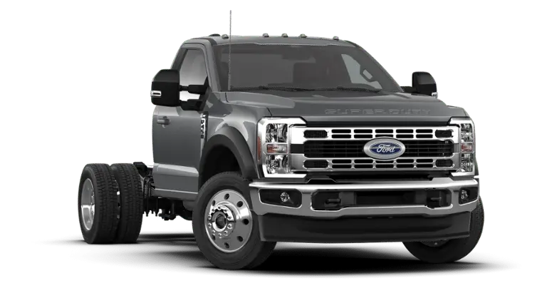 2026 Ford F-450 XLT 4x4 Regular Cab 145-In DRW photo 4