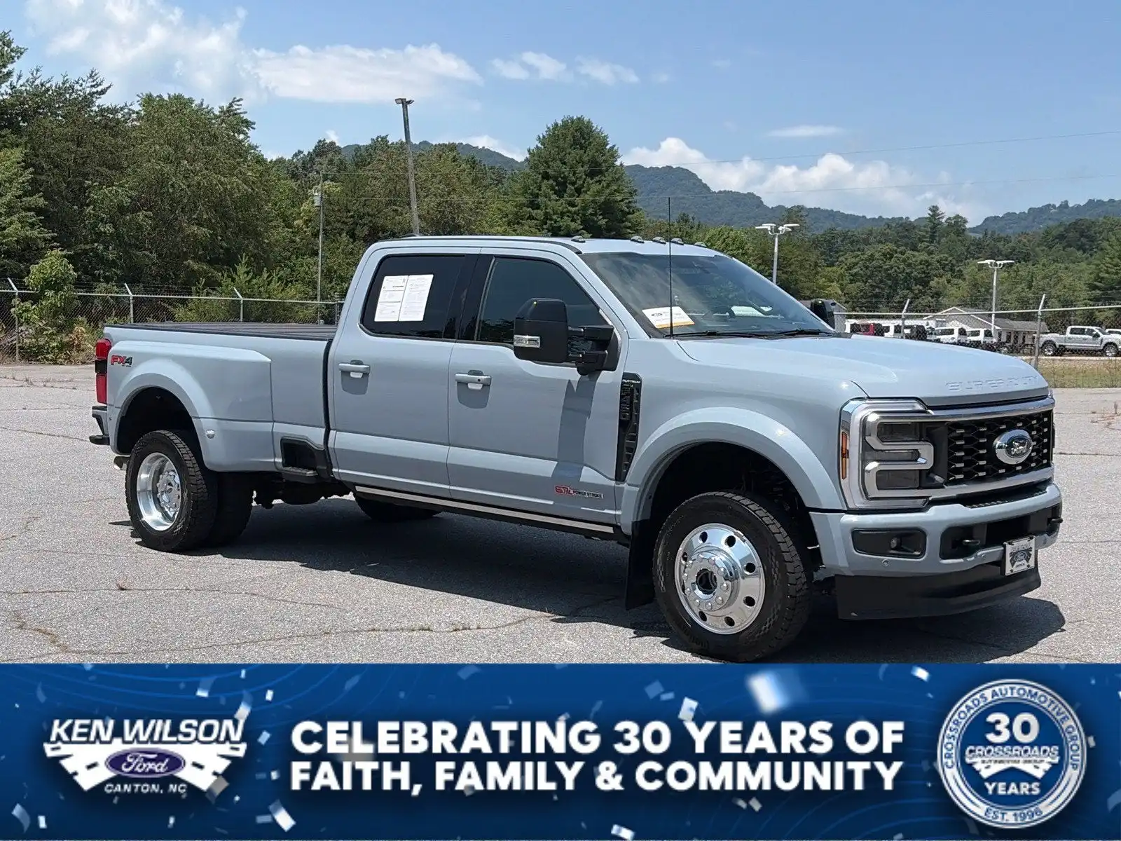 2025 Ford F-450 Platinum 4x4 Crew Cab 8' Box DRW's photo
