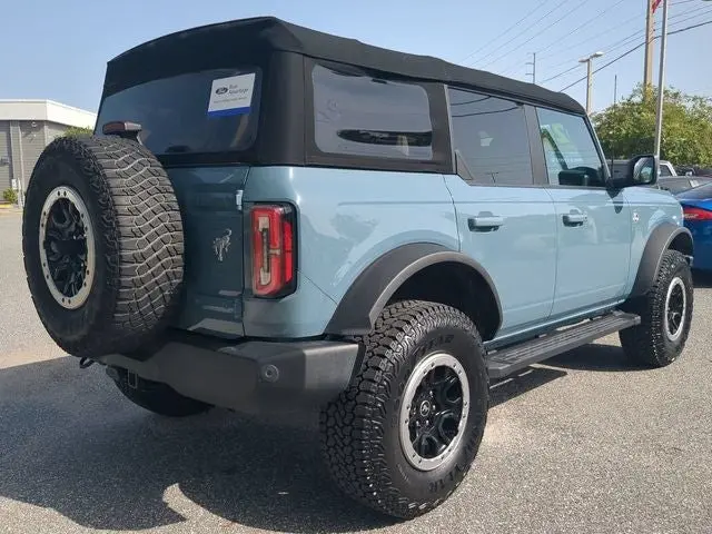 2022 Ford Bronco Outer Banks Advanced 4x4 photo 5