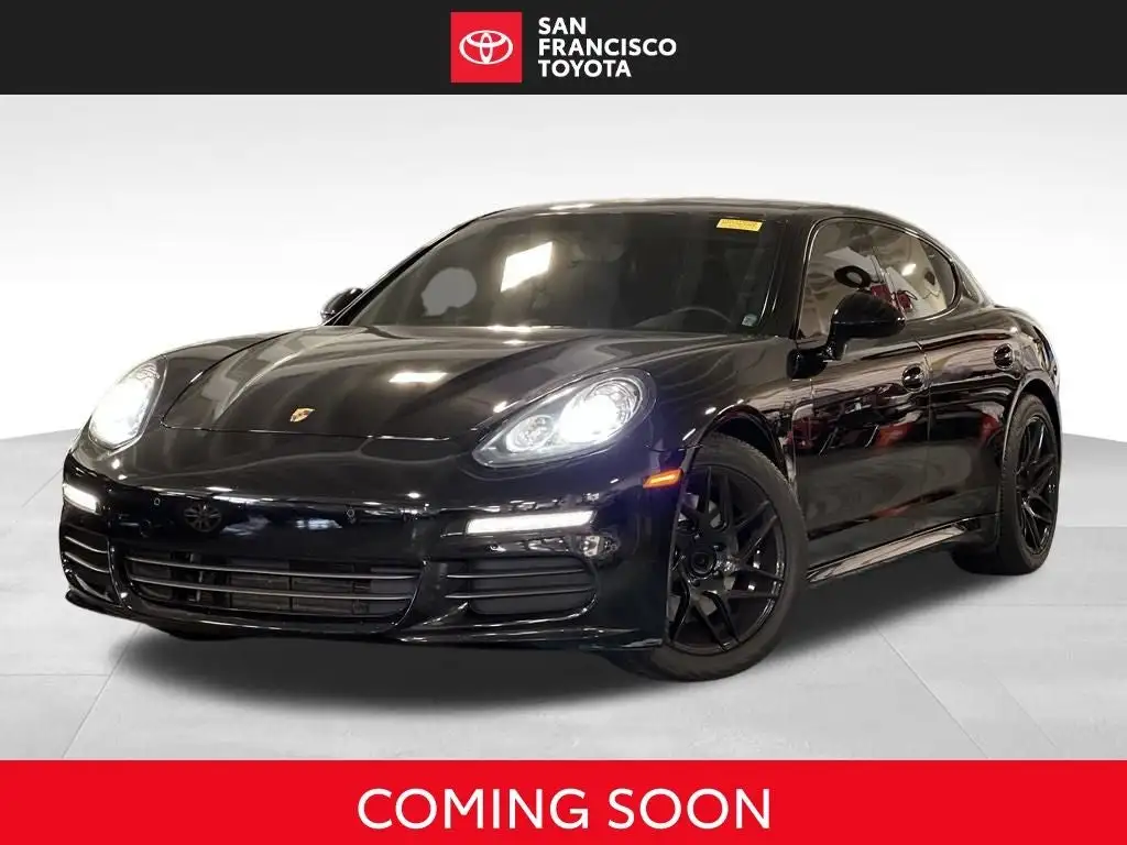 2016 Porsche Panamera 4 Edition's photo