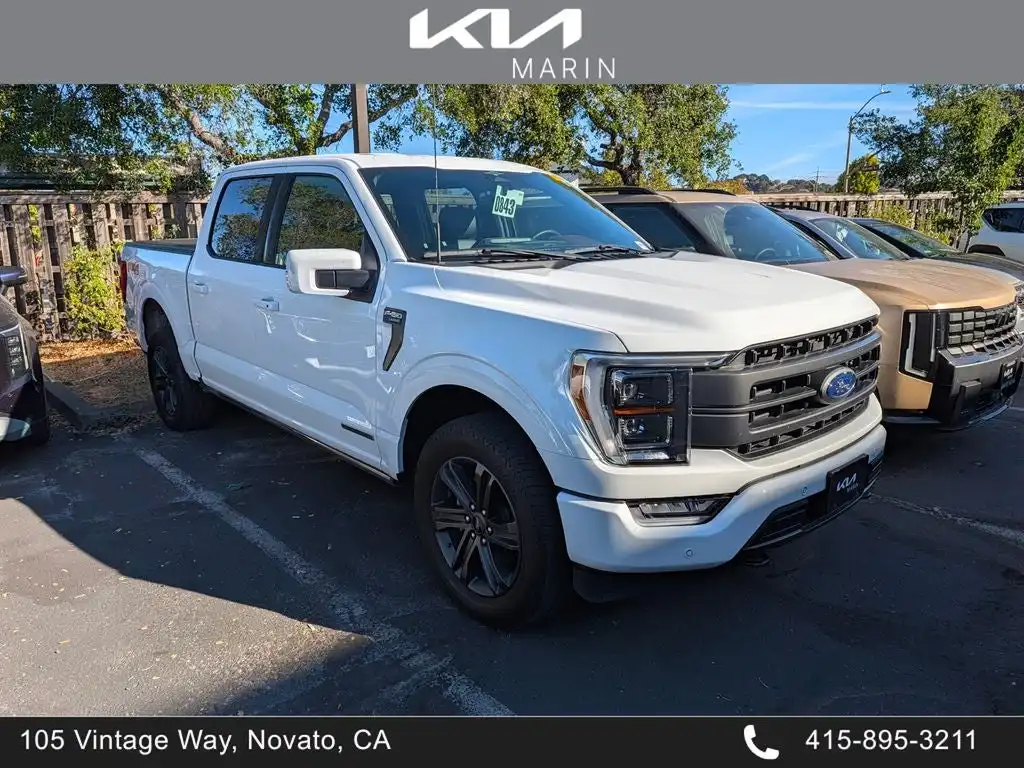 2023 Ford F-150 Lariat 4WD SuperCrew 5-1/2' Box's photo