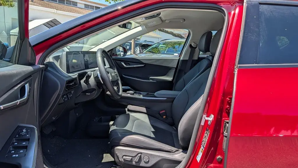 2023 Kia EV6 Wind AWD photo 5