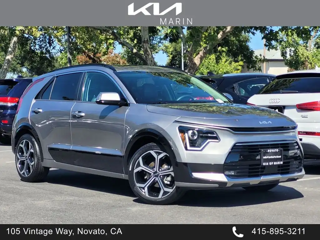 2025 Kia Niro EX Touring HEV's photo
