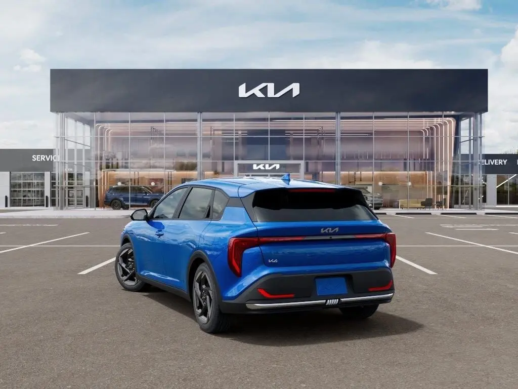 2026 Kia K4 EX AT Hatchback photo 4