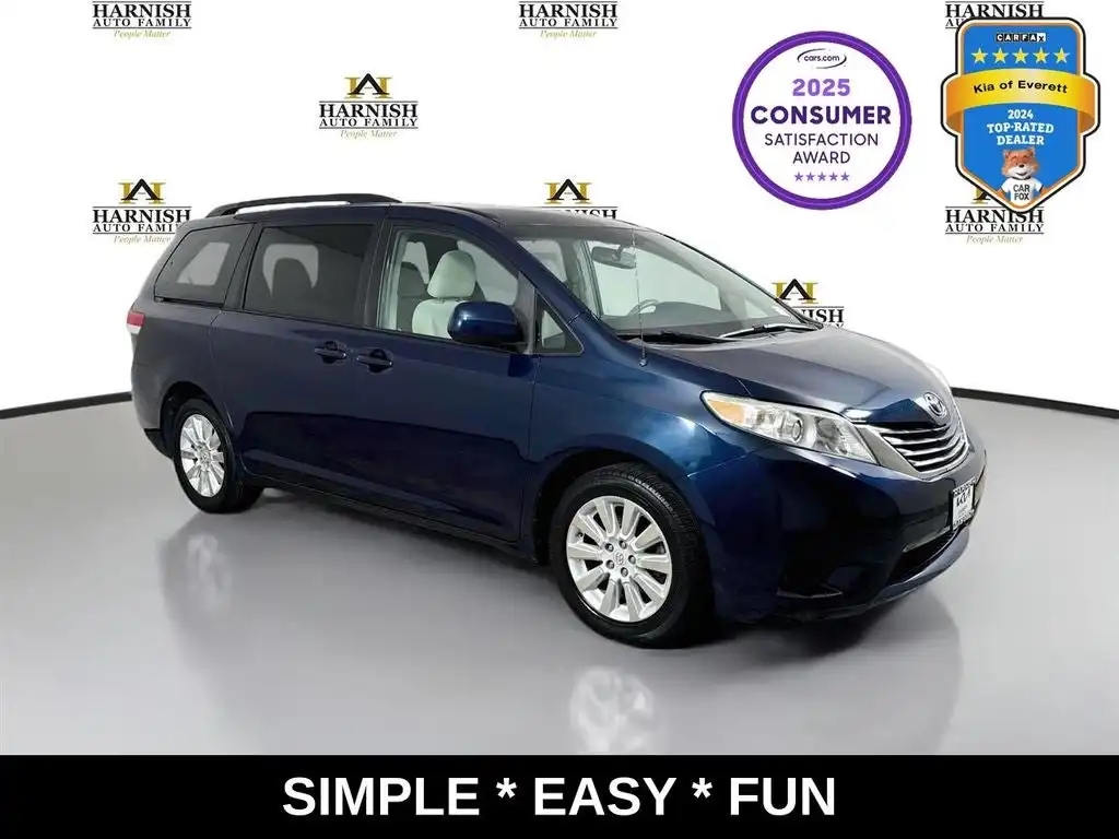 2011 Toyota Sienna LE V6 AWD 7-Passenger's photo