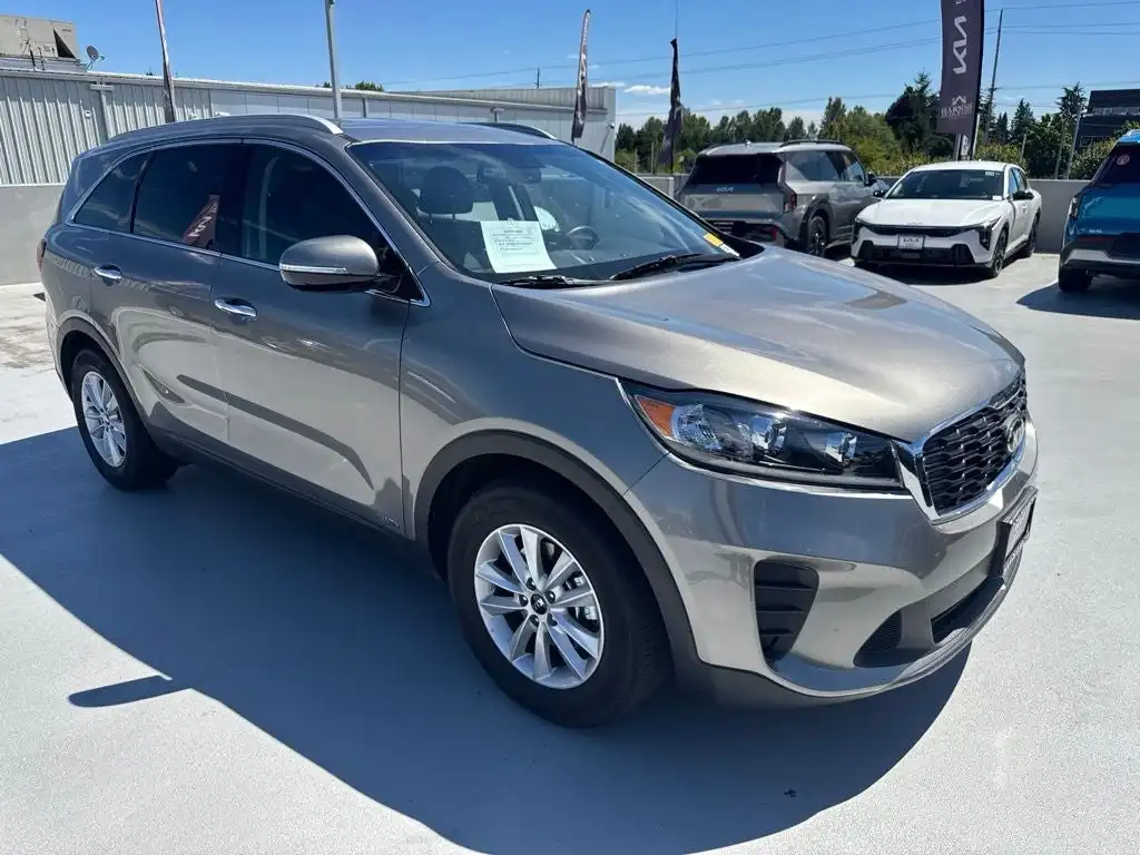 2019 Kia Sorento LX V6 AT 4WD's photo