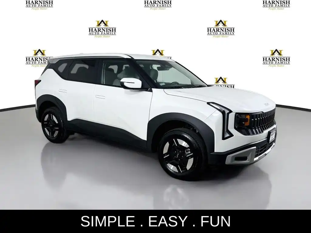 2027 Kia Seltos 2.0 LX AWD's photo
