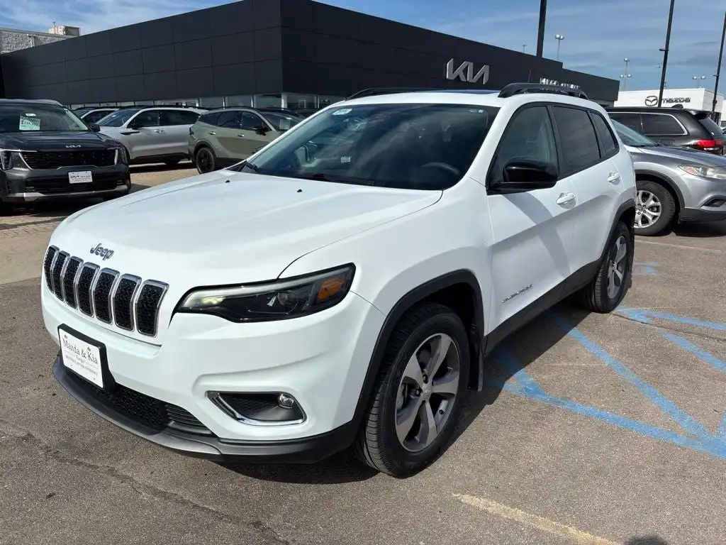 2022 Jeep Cherokee Limited 4X4's photo