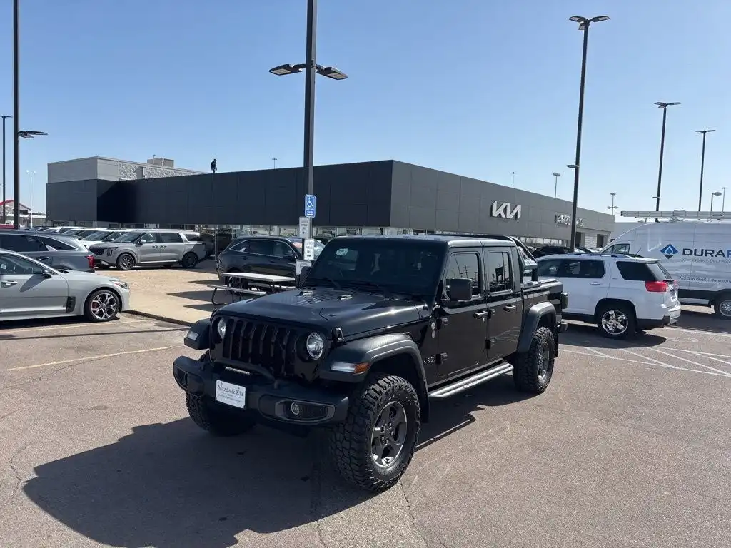 2020 Jeep Gladiator Sport S's photo