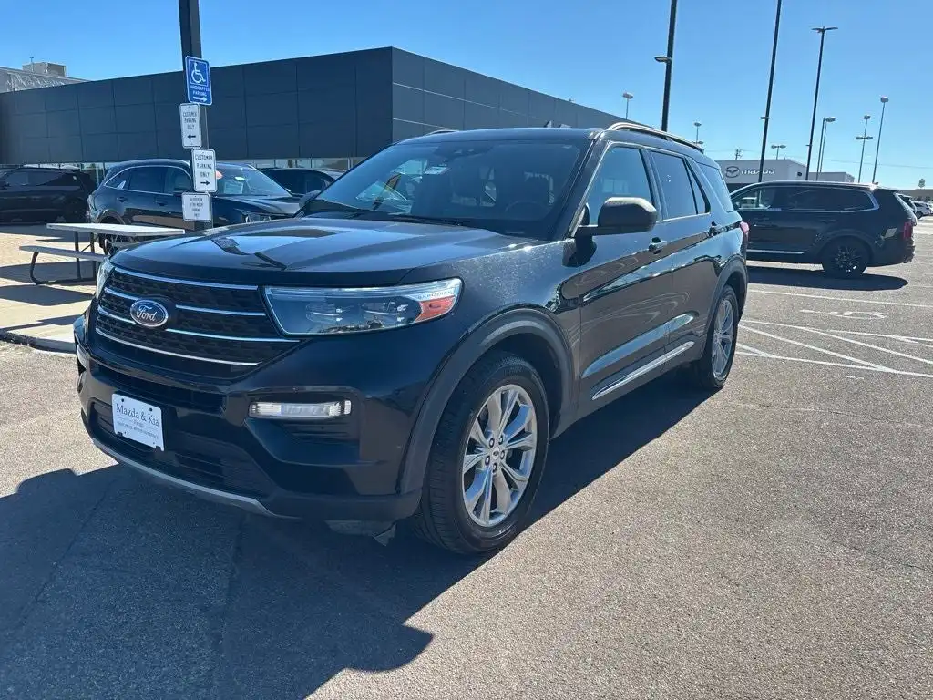 2020 Ford Explorer XLT 4WD's photo