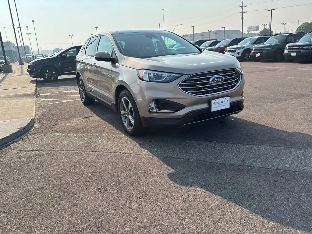 2020 Ford Edge SEL AWD photo 3