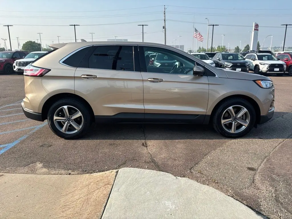 2020 Ford Edge SEL AWD photo 4