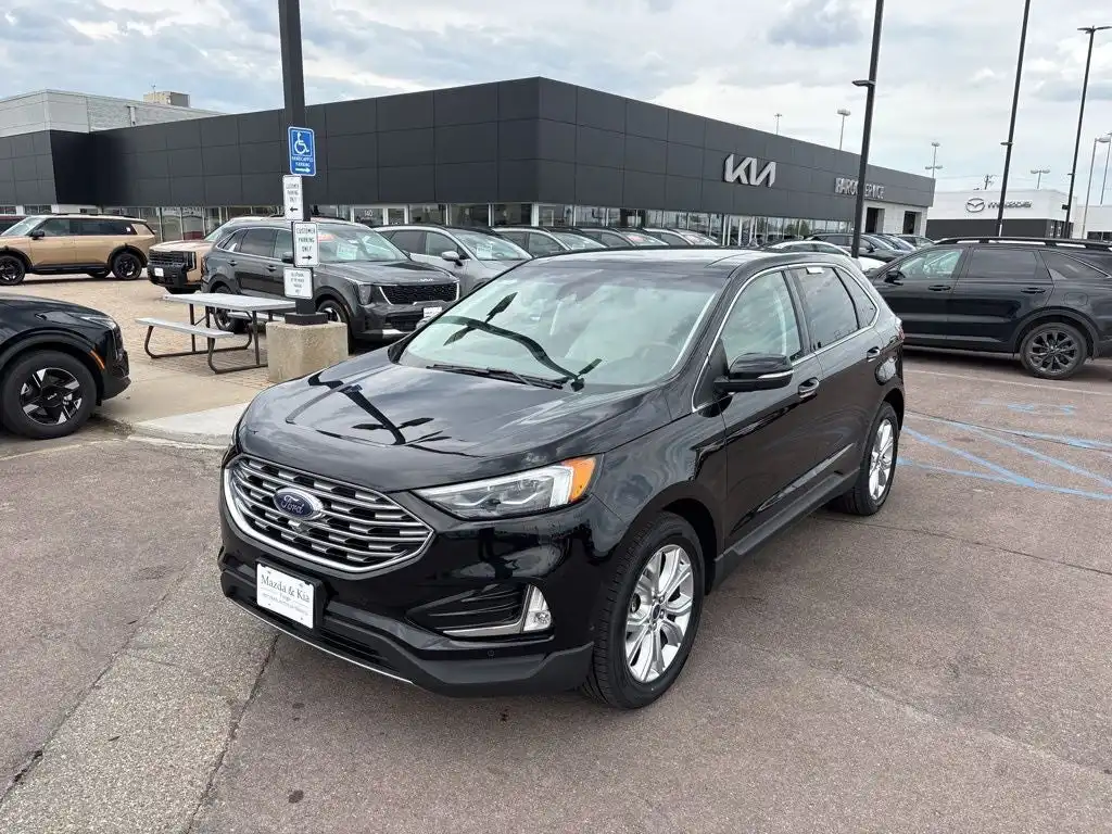 2020 Ford Edge Titanium AWD's photo