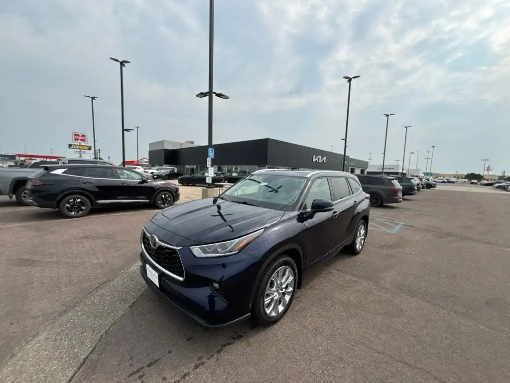2020 Toyota Highlander Limited 4x4 V6's photo