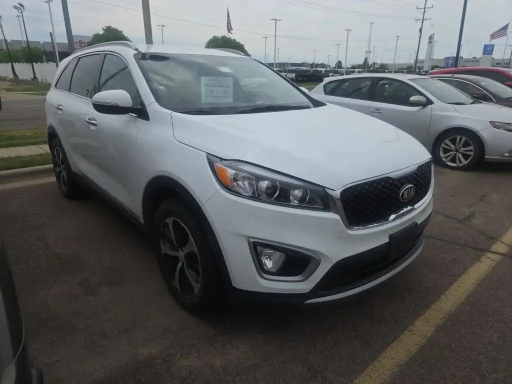 2017 Kia Sorento EX V6 AT 4WD's photo