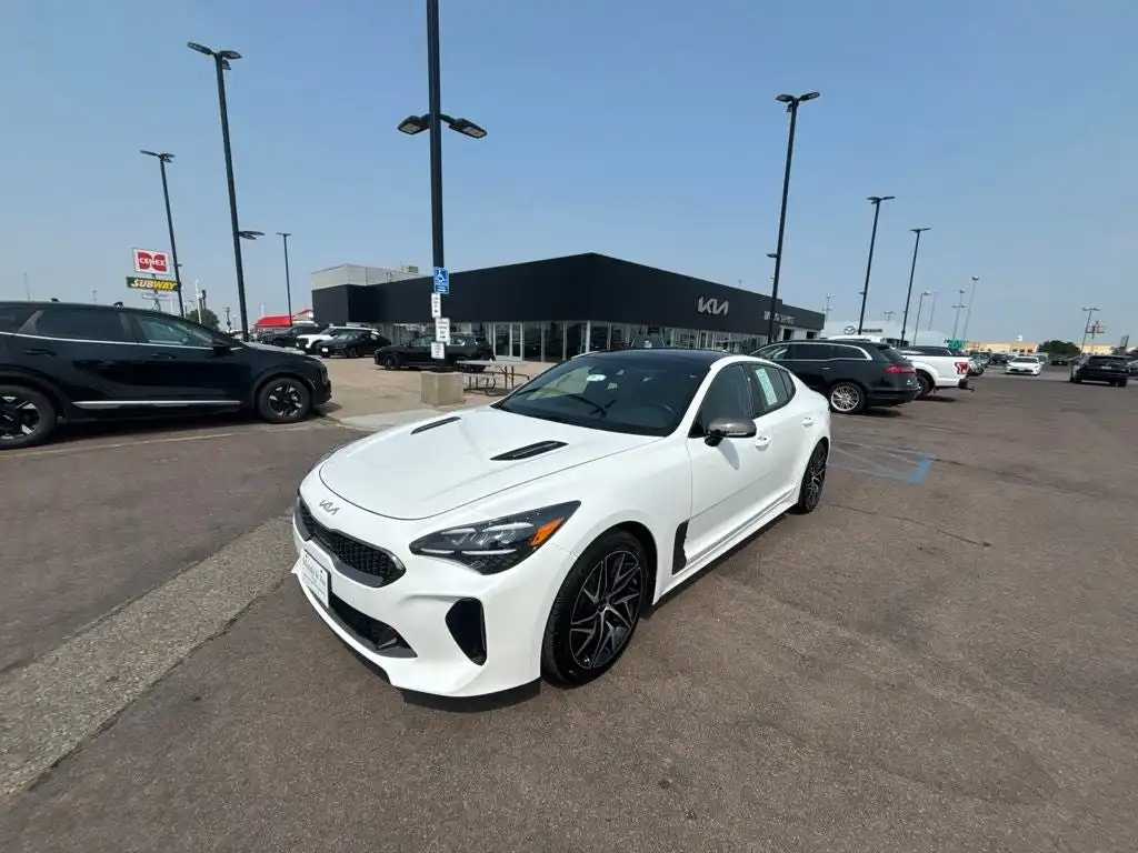 2023 Kia Stinger GT-Line AWD's photo