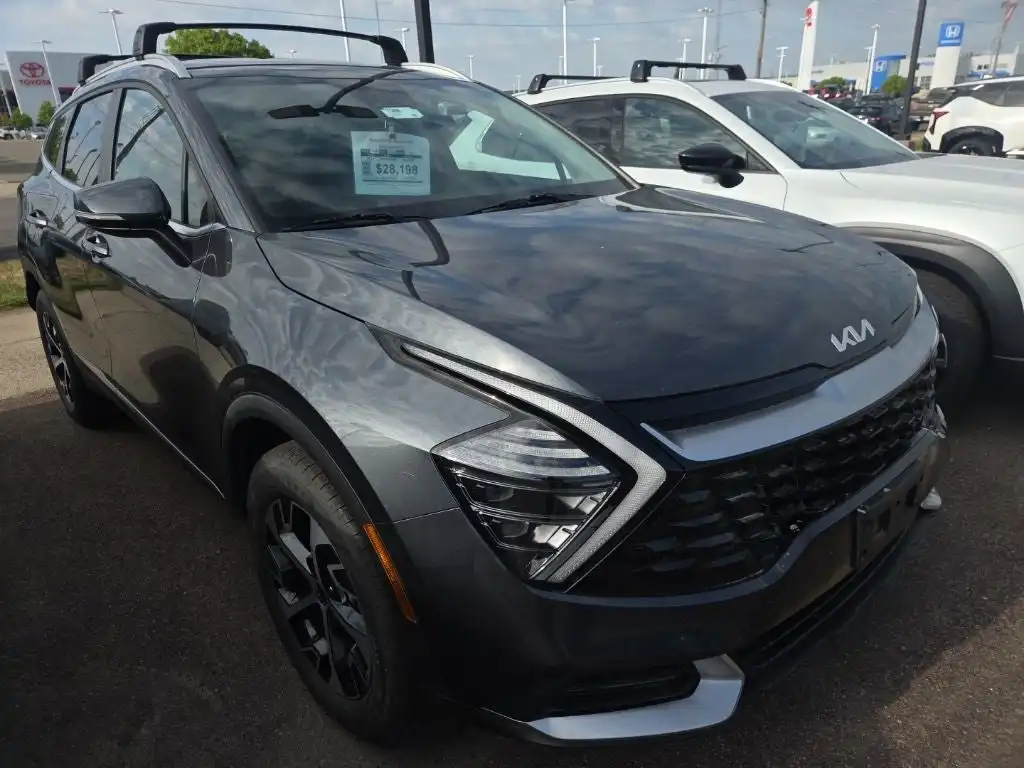 2024 Kia Sportage EX AWD Auto's photo