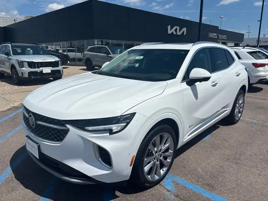 2022 Buick Envision Avenir AWD's photo